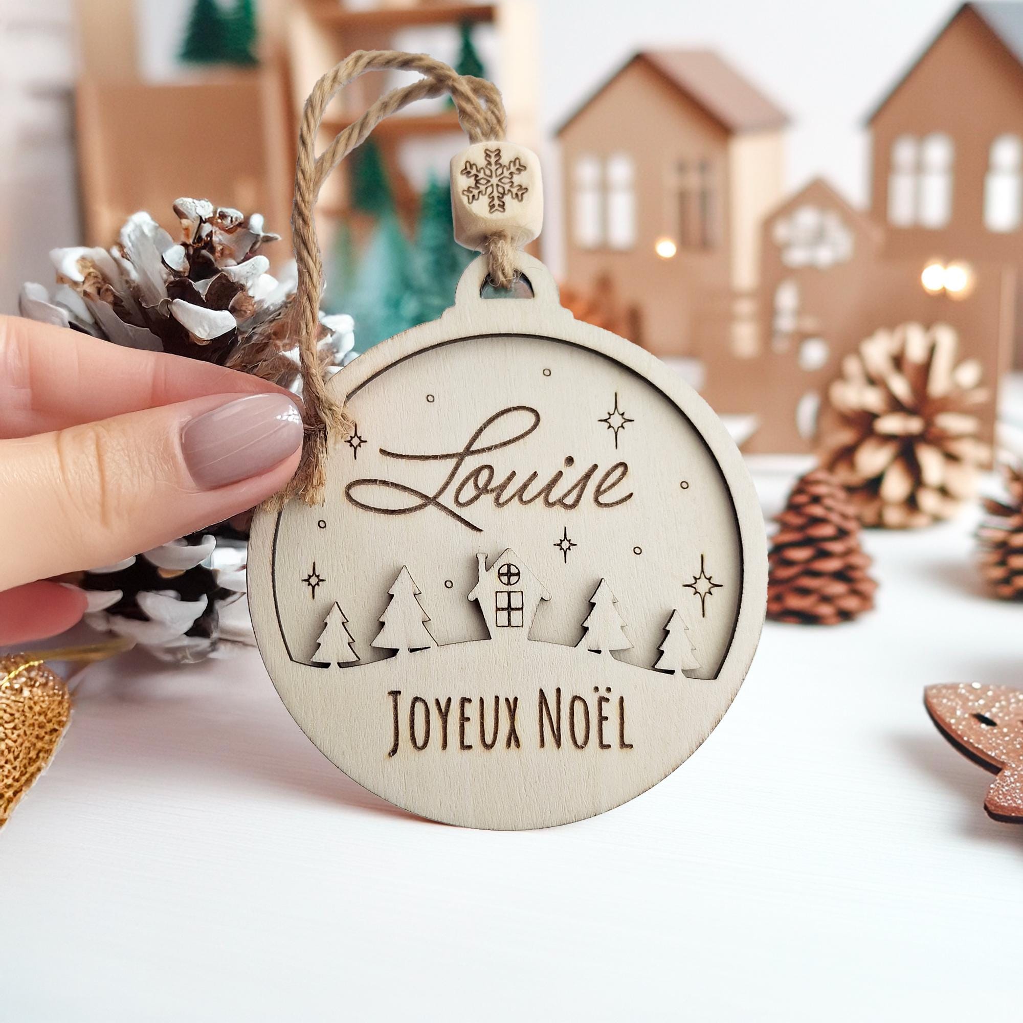 Boule de Noël en Bois Personnalisable – Grande taille (10 cm)