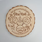 Plateau des gourmandises du Père Noël en bois gravé, vue de dessus