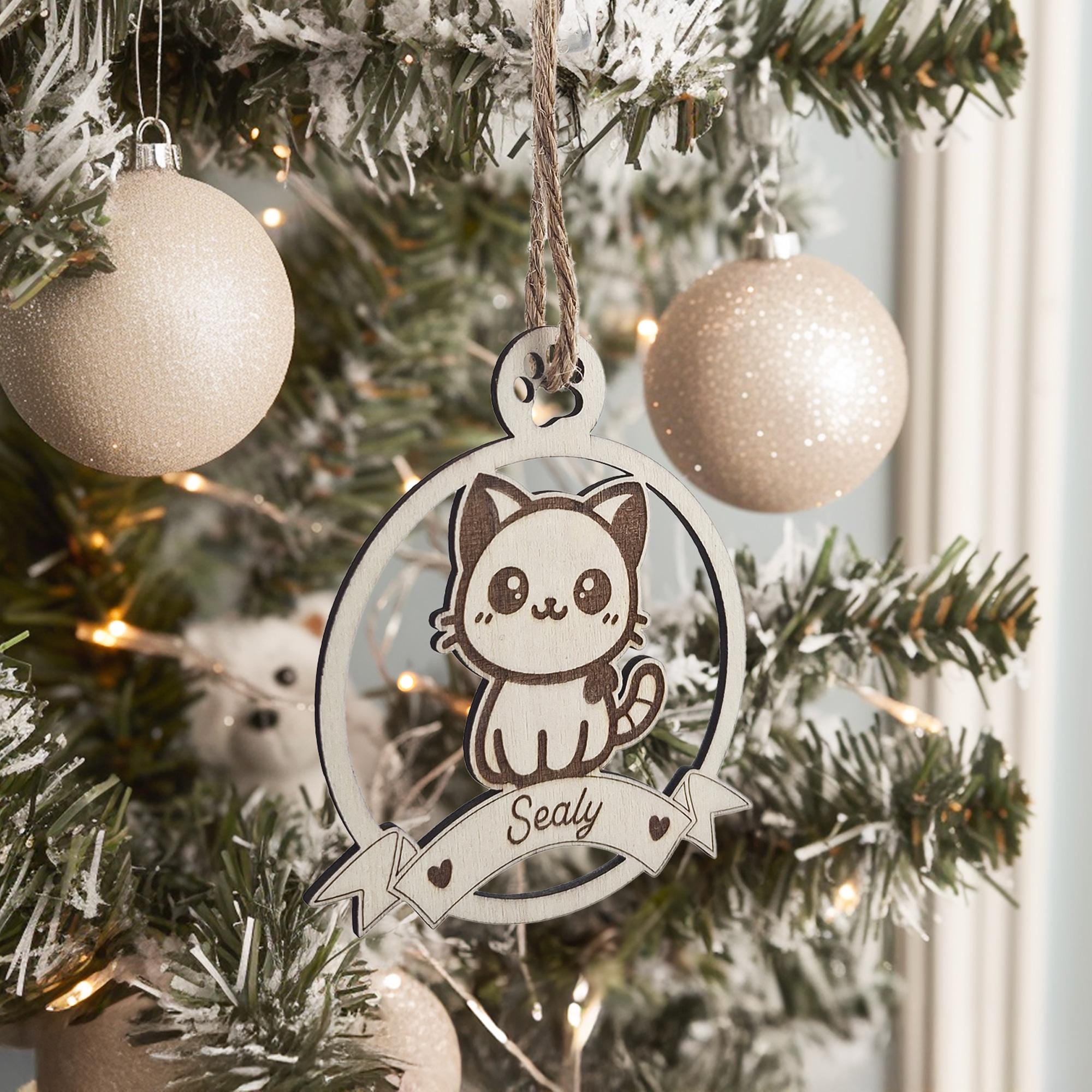 Boule de Noël en Bois Personnalisable Chat – Cadeau pour amoureux des chats