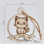 Dimensions de la boule de Noël chat : 8 × 9,3 cm, nom à personnaliser