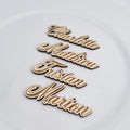 Marque-Places de Mariage Personnalisés en Bois – Découpes Laser